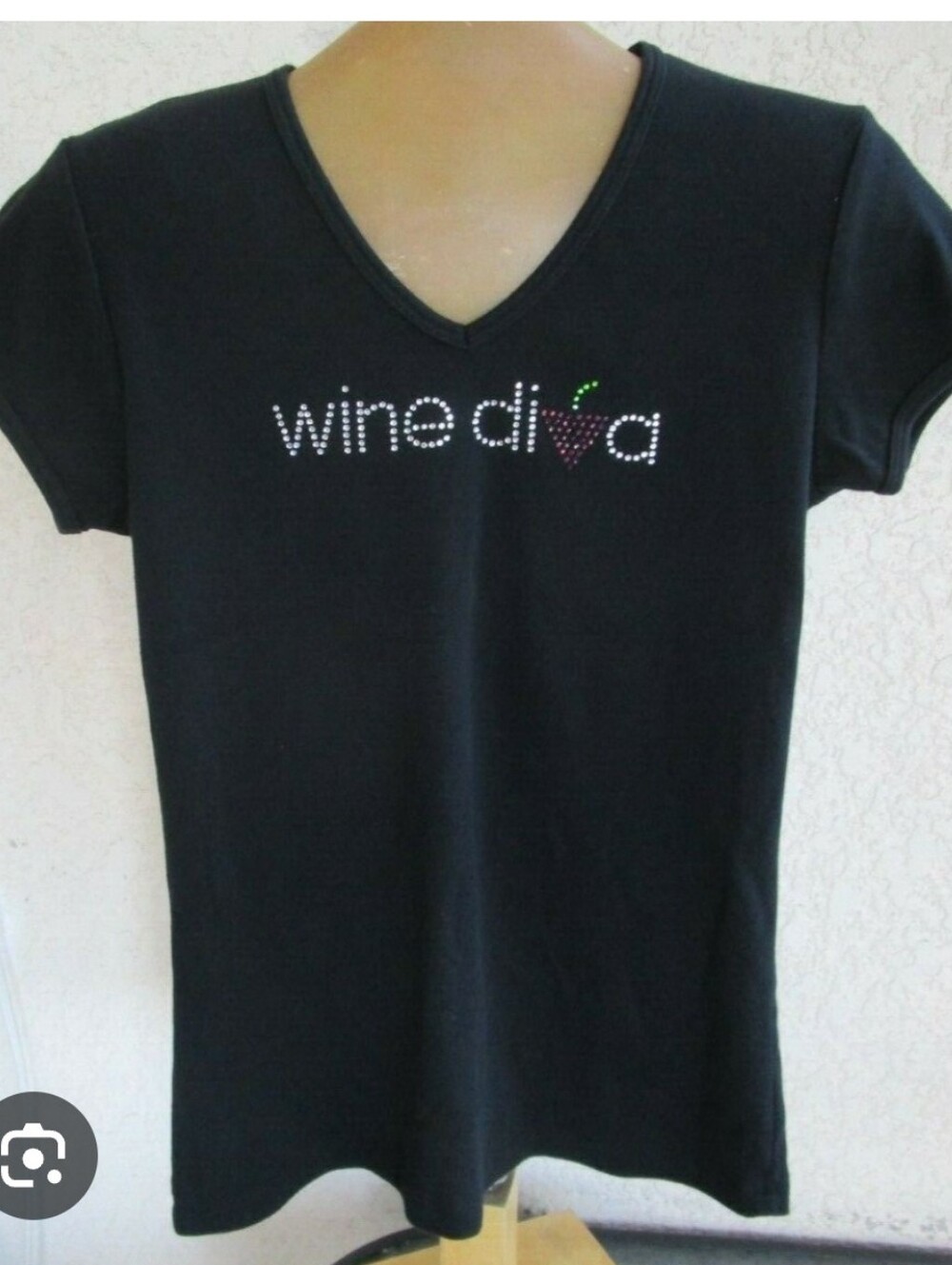 Chris's Stuff Black Rhinestone V-Neck Tee Size Large